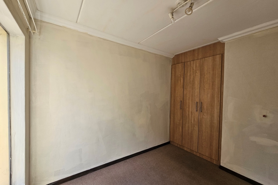To Let 2 Bedroom Property for Rent in Geelhoutpark North West